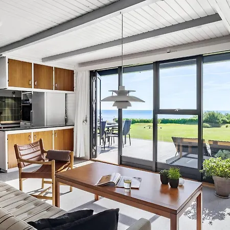 Beautiful In With Kitchen *